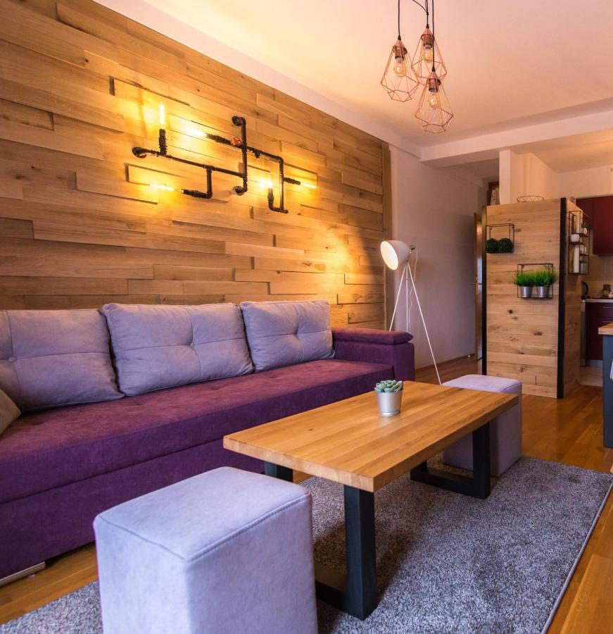 Apartment Lamar - Entry With Pin 0 - 24H, Underground Parking Garage, Elevator Slavonski Brod Buitenkant foto