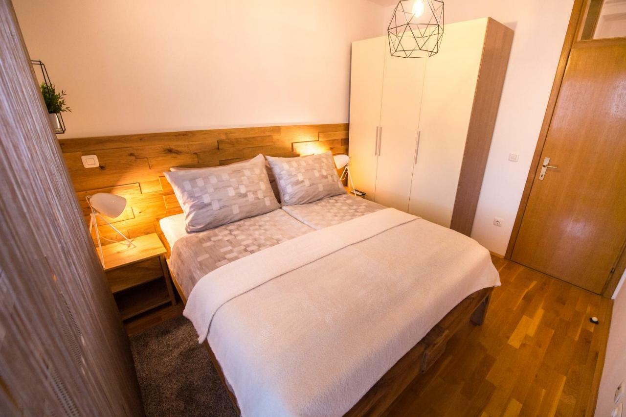 Apartment Lamar - Entry With Pin 0 - 24H, Underground Parking Garage, Elevator Slavonski Brod Buitenkant foto