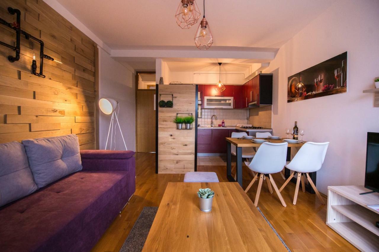 Apartment Lamar - Entry With Pin 0 - 24H, Underground Parking Garage, Elevator Slavonski Brod Buitenkant foto