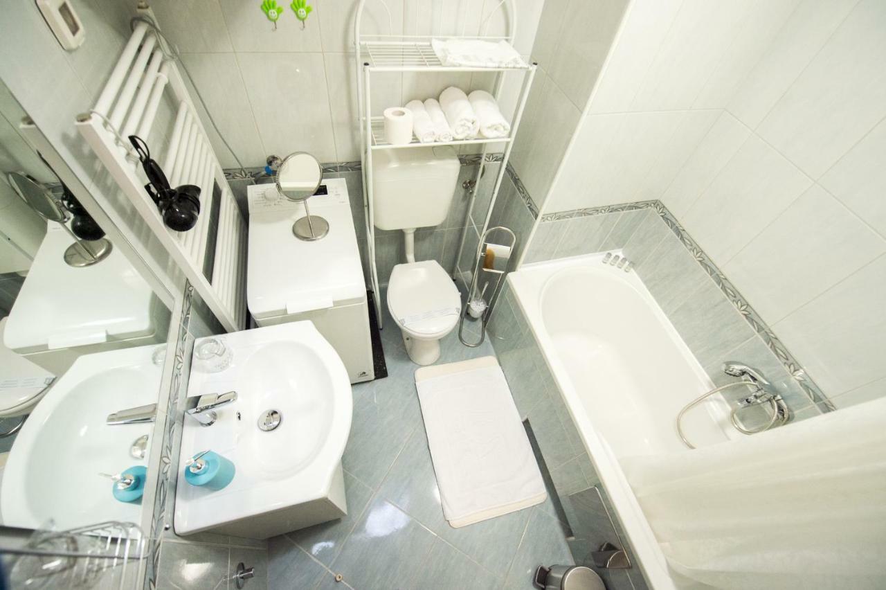 Apartment Lamar - Entry With Pin 0 - 24H, Underground Parking Garage, Elevator Slavonski Brod Buitenkant foto