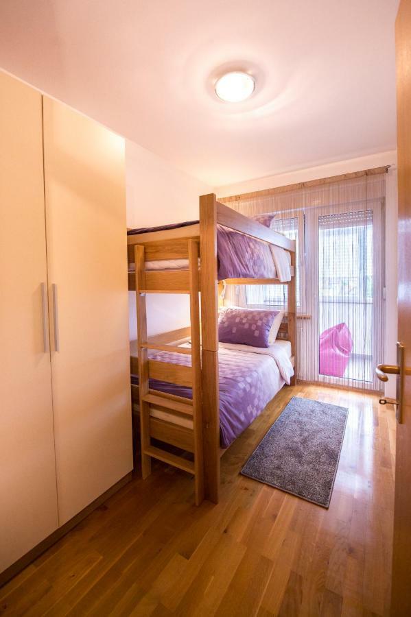 Apartment Lamar - Entry With Pin 0 - 24H, Underground Parking Garage, Elevator Slavonski Brod Buitenkant foto